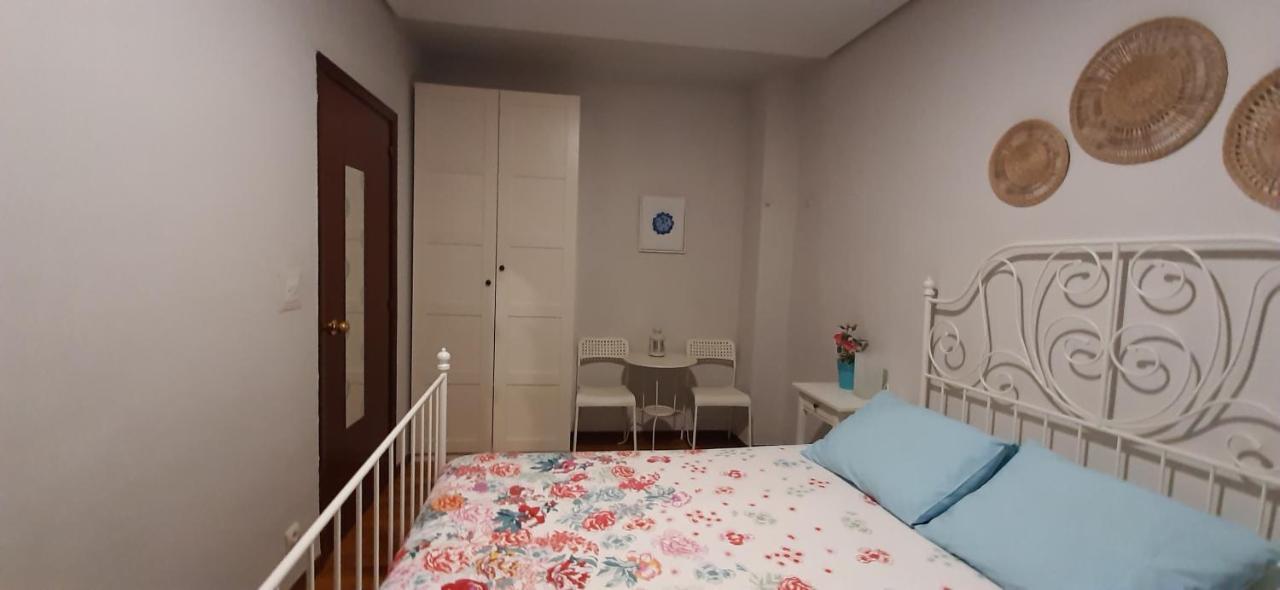 Apartamento Costa Vasca Las Arenas Getxo Exteriér fotografie