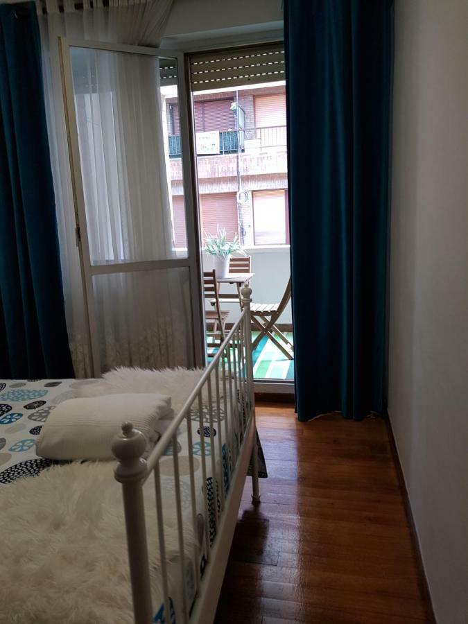 Apartamento Costa Vasca Las Arenas Getxo Exteriér fotografie